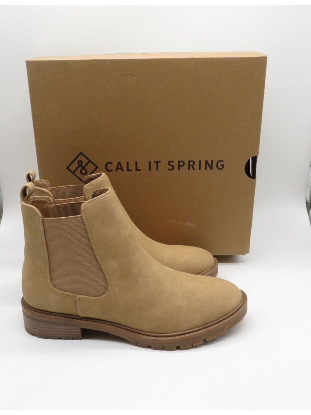 Call It Spring Needa Womens Tan Chelsea Boots Size 8 Elastic Side Panels NEW